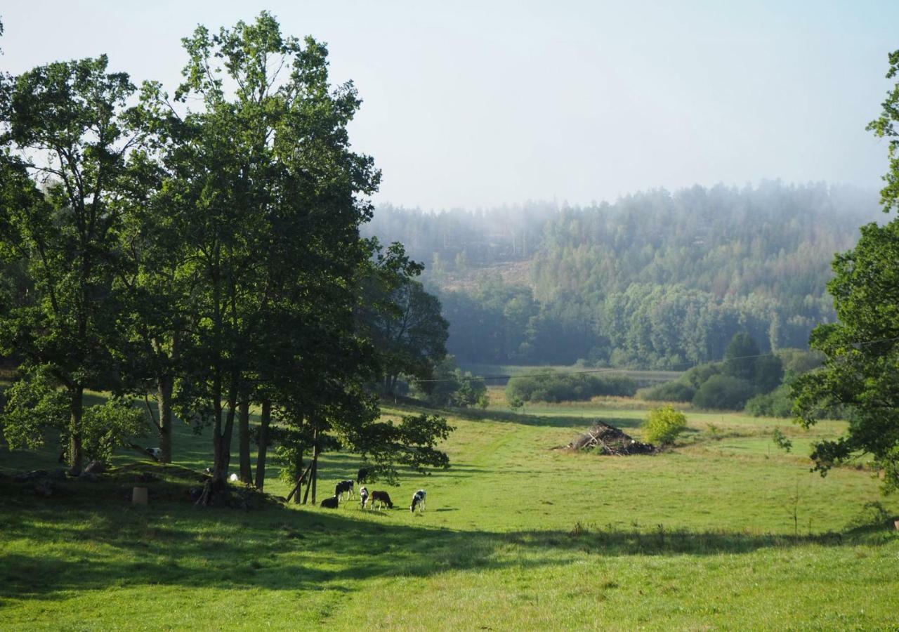Haeradssaetter Gard 1 Guest House Valdemarsvik Bagian luar foto